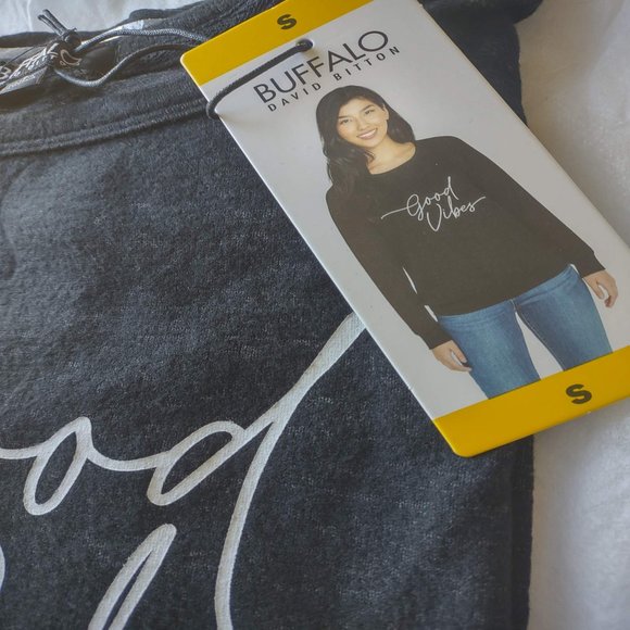 NWT Buffalo David Bitton Ladies Printed Cozy Top, Good Vibes - Picture 5 of 8